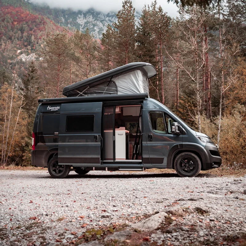 Hannes Camper geöffnet von der Seite