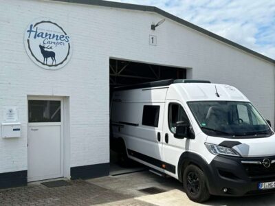 Wohnmobil mieten in Hamburg: Die Halle von außen